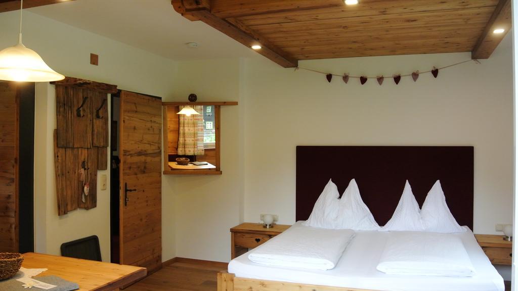 Pension Und Apartment Edelweiss Heiligenblut Ngoại thất bức ảnh